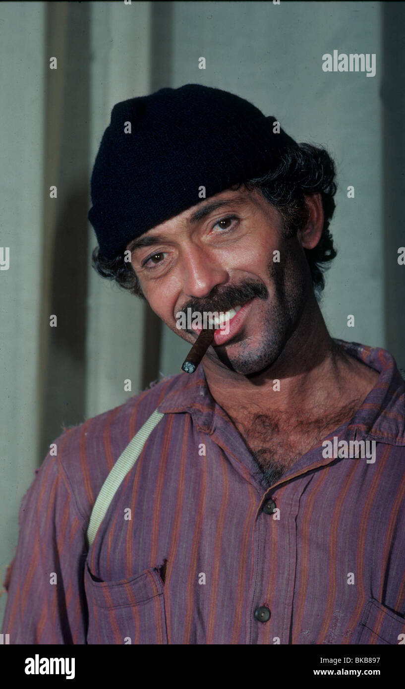 Bruce weitz hi-res stock photography and images - Alamy