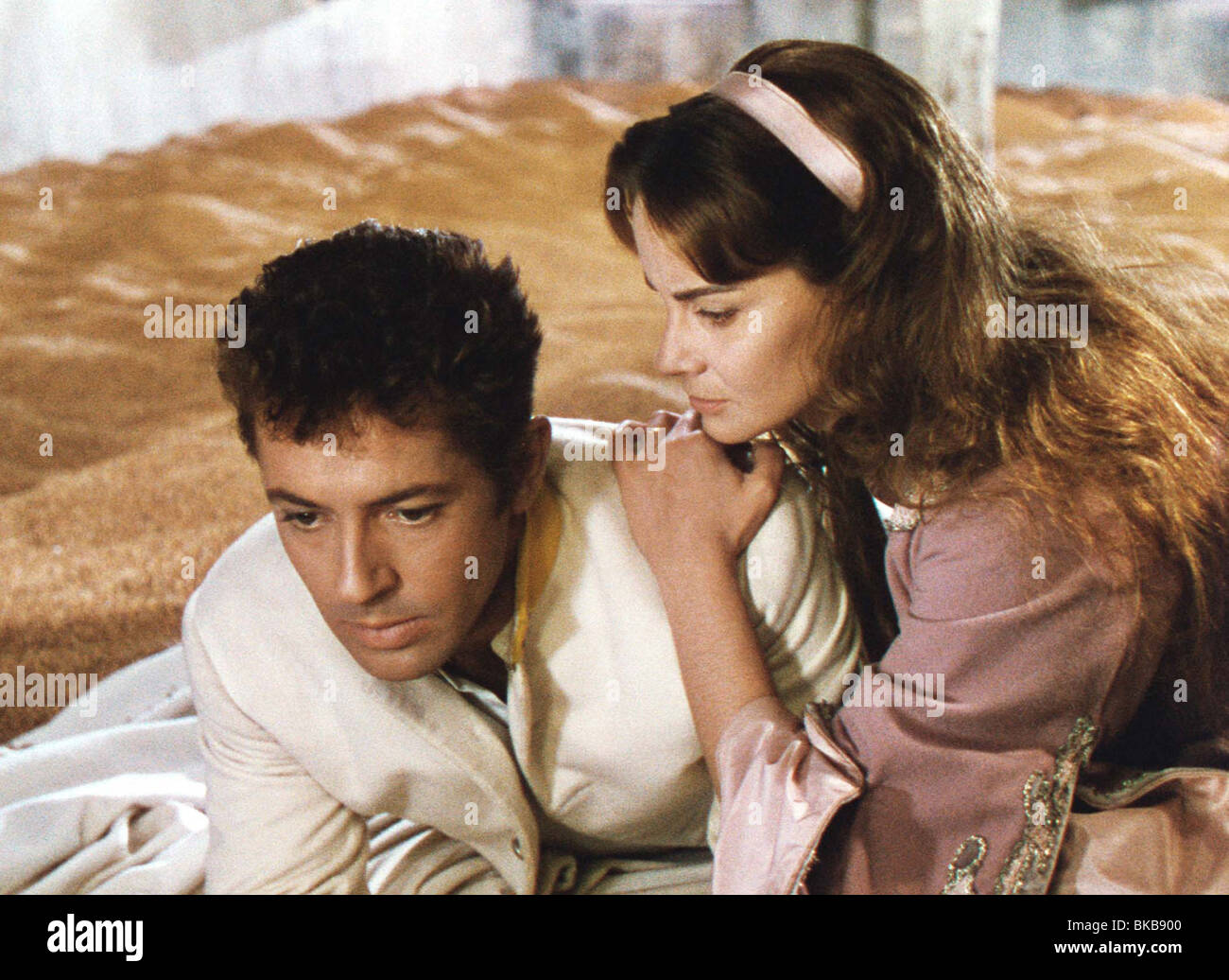 Senso Year : 1954 - Italy Director : Luchino Visconti Alida Valli, Farley Granger Stock Photo
