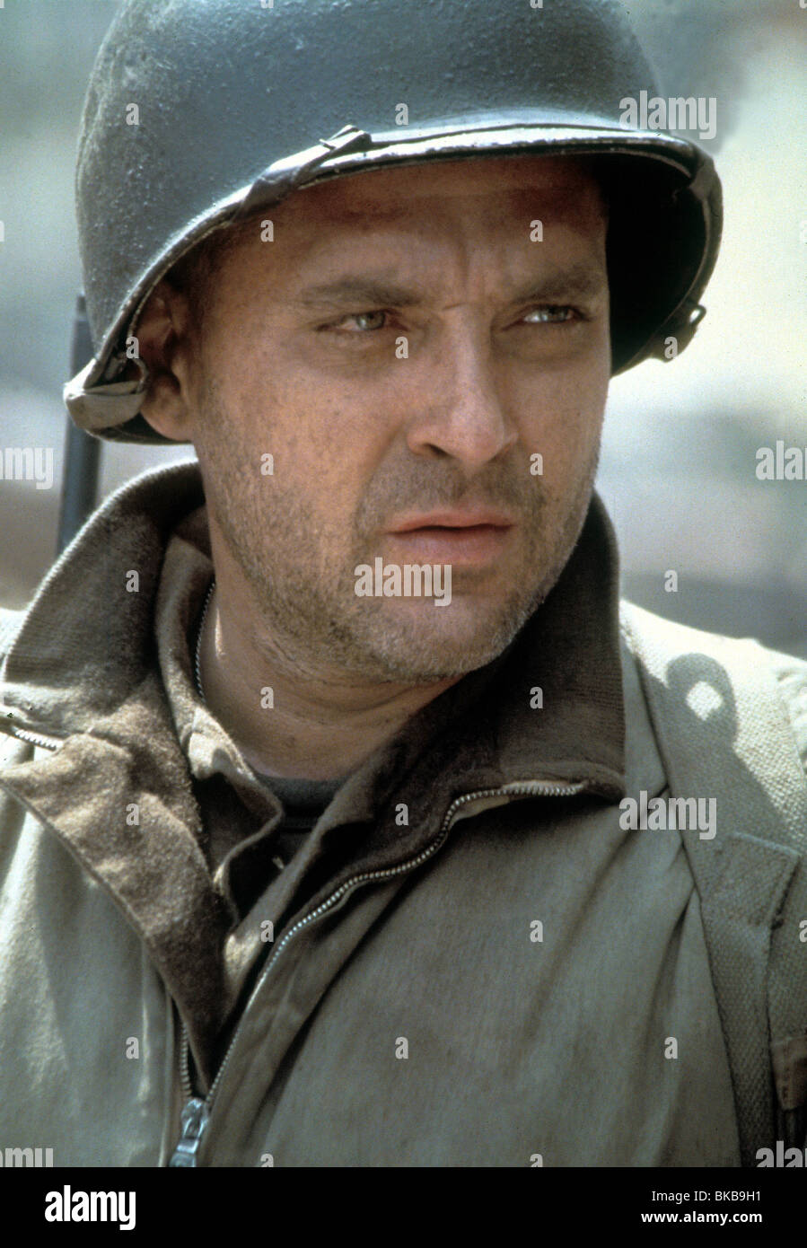 SAVING PRIVATE RYAN (1998) TOM SIZEMORE SAPR 122 Stock Photo - Alamy