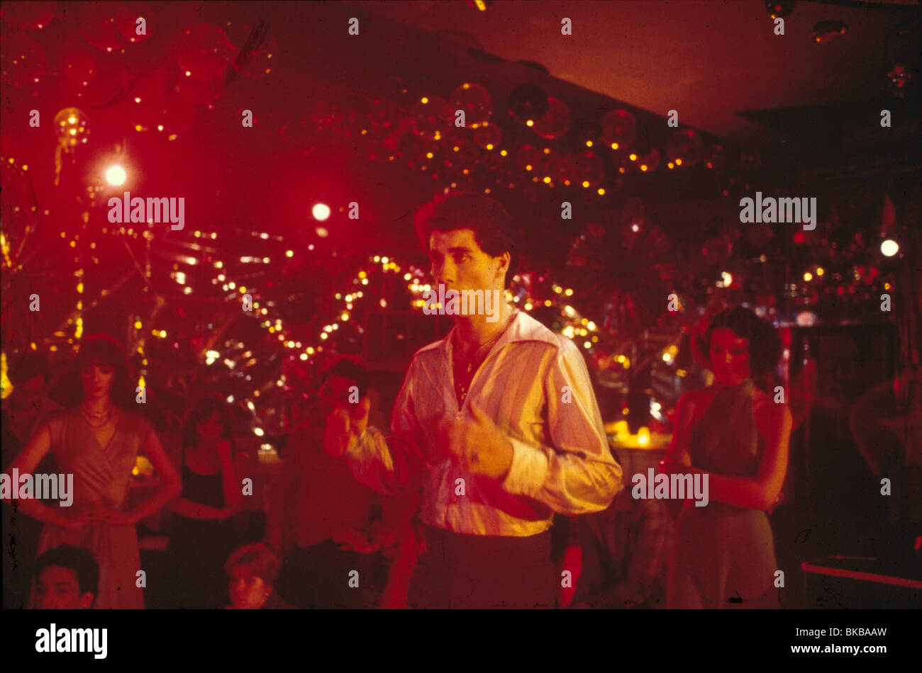 SATURDAY NIGHT FEVER (1977) JOHN TRAVOLTA SNF 006 Stock Photo