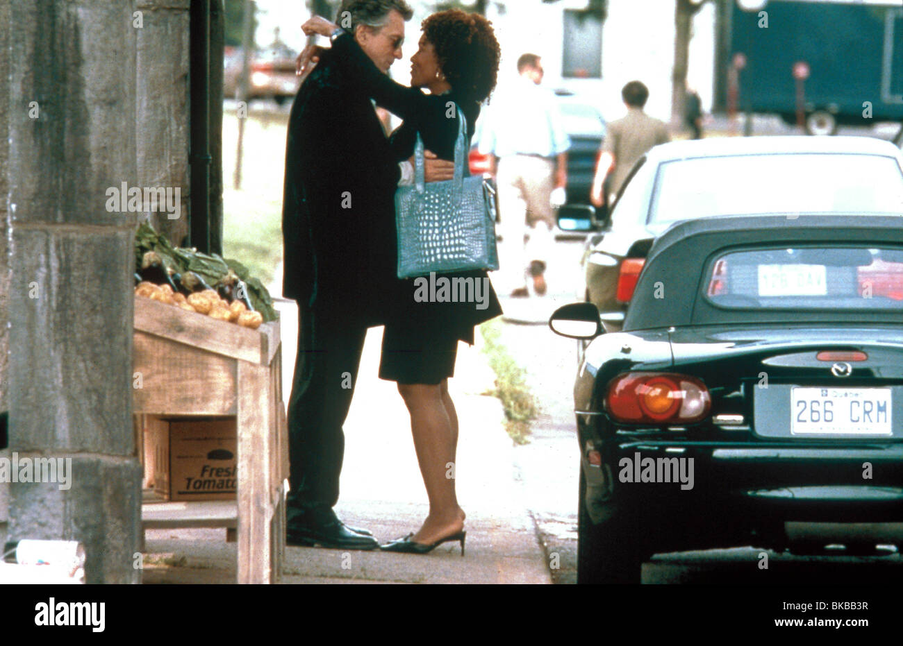 THE SCORE (2001) ROBERT DE NIRO, ANGELA BASSETT SCE 054 Stock Photo