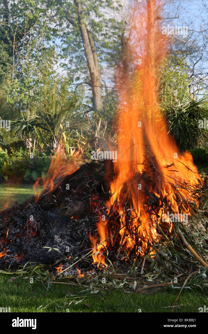 A garden bonfire Stock Photo Alamy