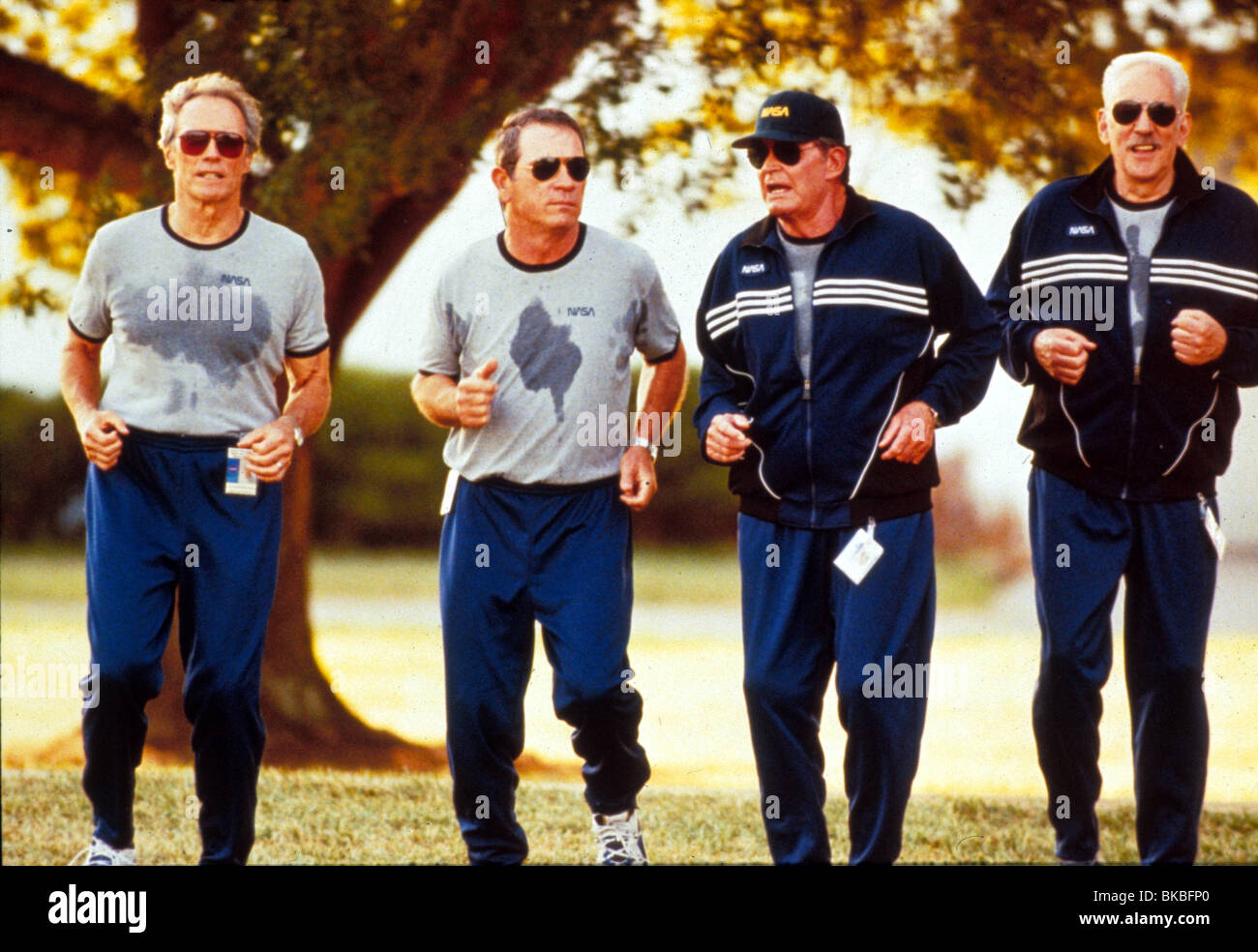 SPACE COWBOYS (2000) CLINT EASTWOOD, TOMMY LEE JONES, JAMES GARNER