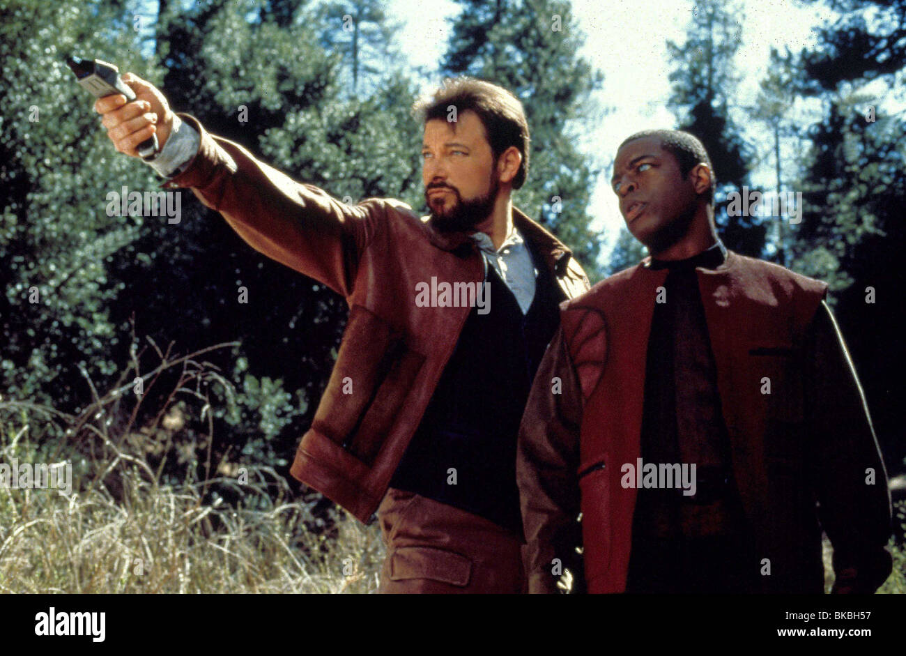 STAR TREK: FIRST CONTACT (1996) JONATHAN FRAKES, LEVAR BURTON STFC 004 Stock Photo