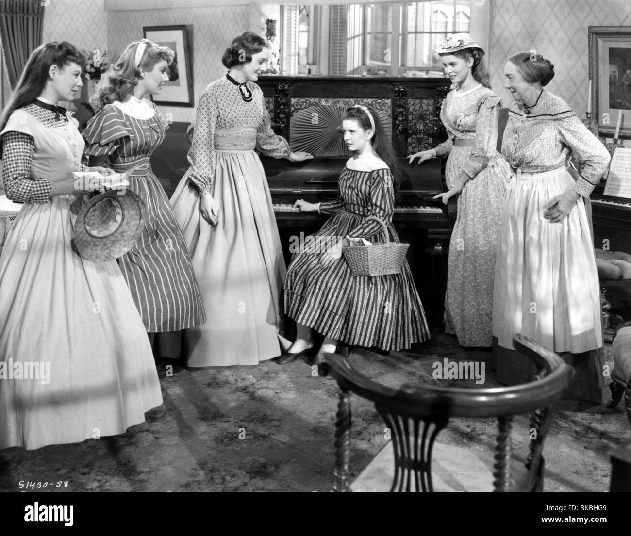LITTLE WOMEN (1949) JUNE ALLYSON, ELIZABETH TAYLOR, MARY ASTOR, MARGARET O'BRIEN, JANET LEIGH LTTW 002P Stock Photo