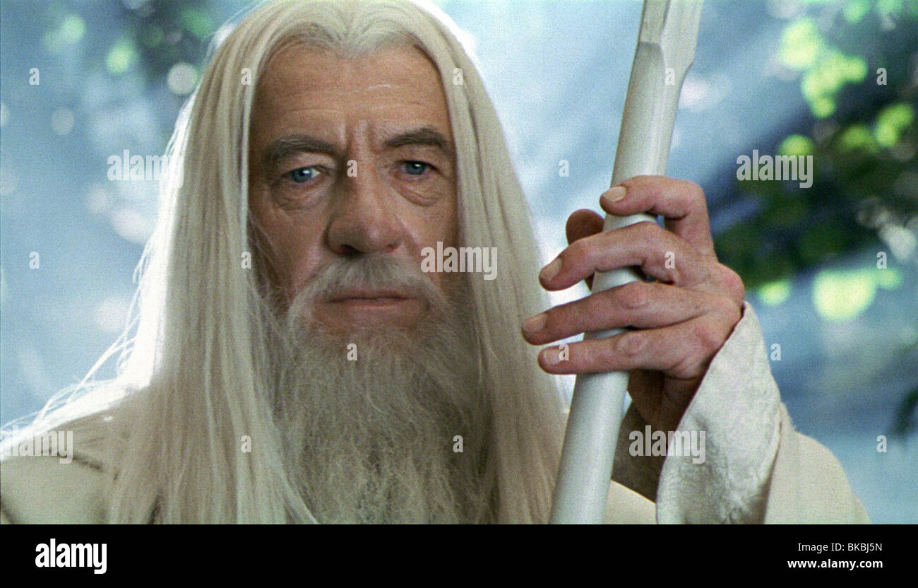 THE LORD OF THE RINGS: THE TWO TOWERS (2002) IAN MCKELLEN, GANDALF TWRS 001 2 Stock Photo
