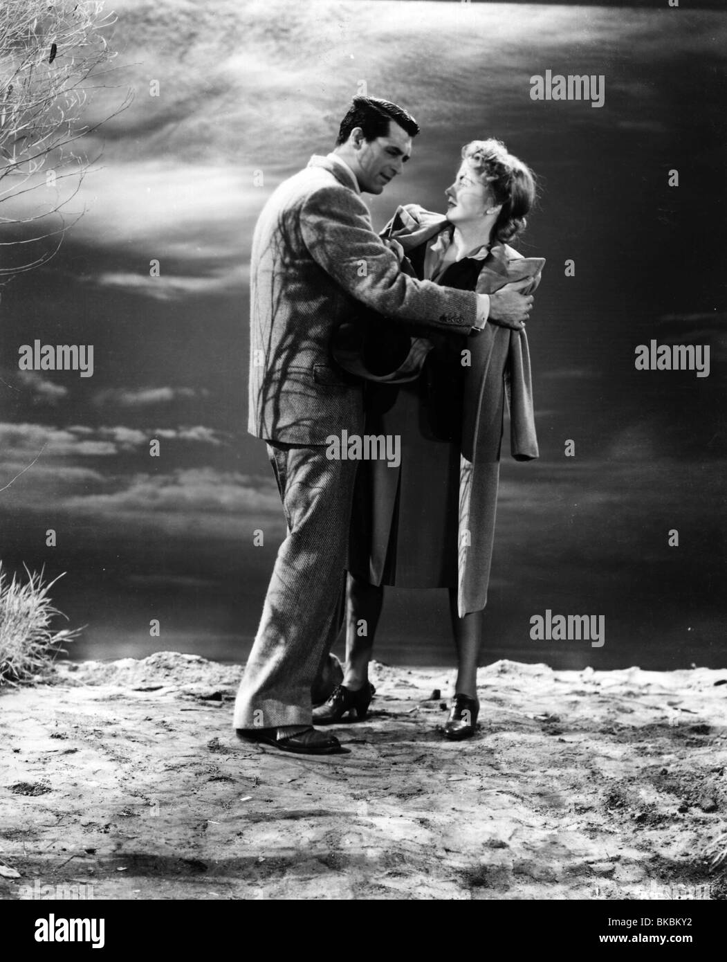 SUSPICION (1941) CARY GRANT, JOAN FONTAINE SUSP 007P Stock Photo