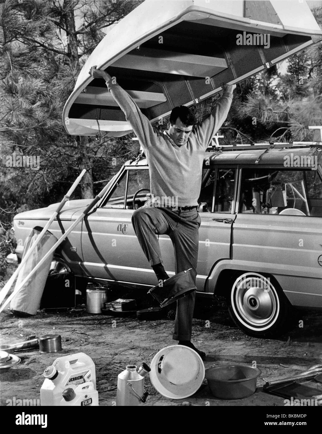 MAN'S FAVORITE SPORT (1963) MAN'S FAVOURITE SPORT (ALT) ROCK HUDSON ...