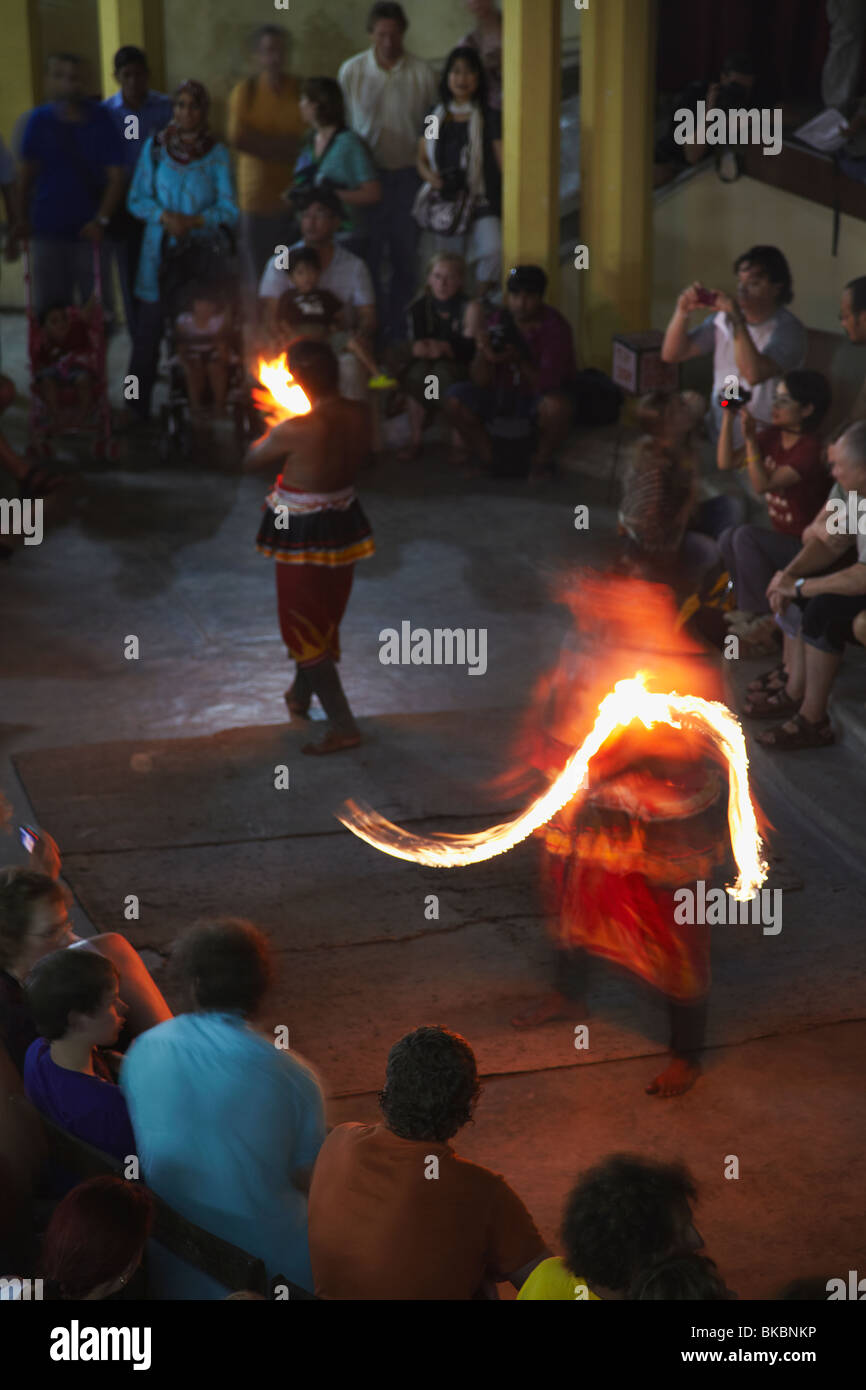 Fire eaters at Kandyan Art Association and Cultural Centre, Kandy, Sri Lanka Stock Photo
