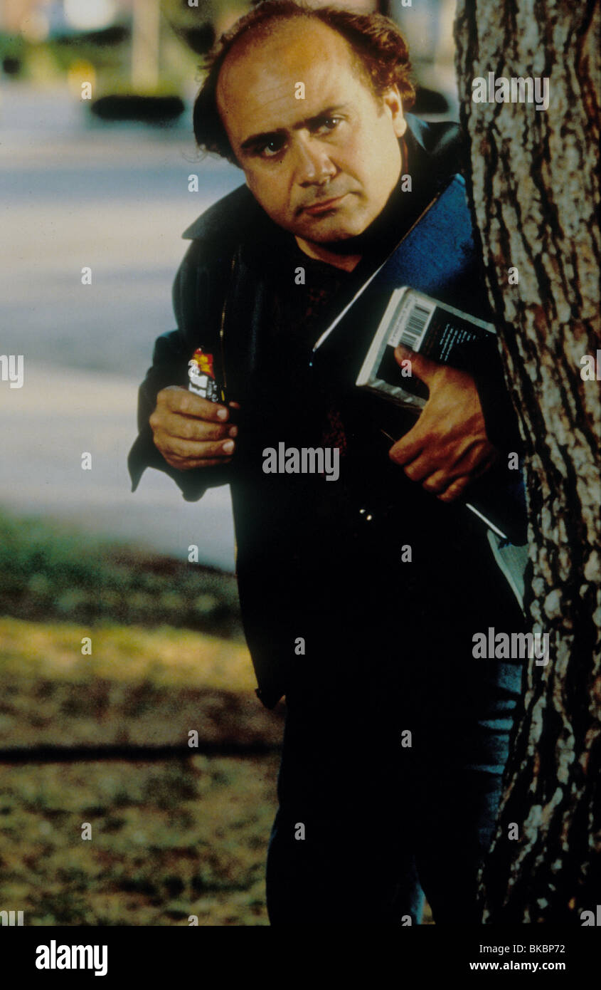 THROW MOMMA FROM THE TRAIN (1987) DANNY DEVITO TMT 002 Stock Photo Alamy