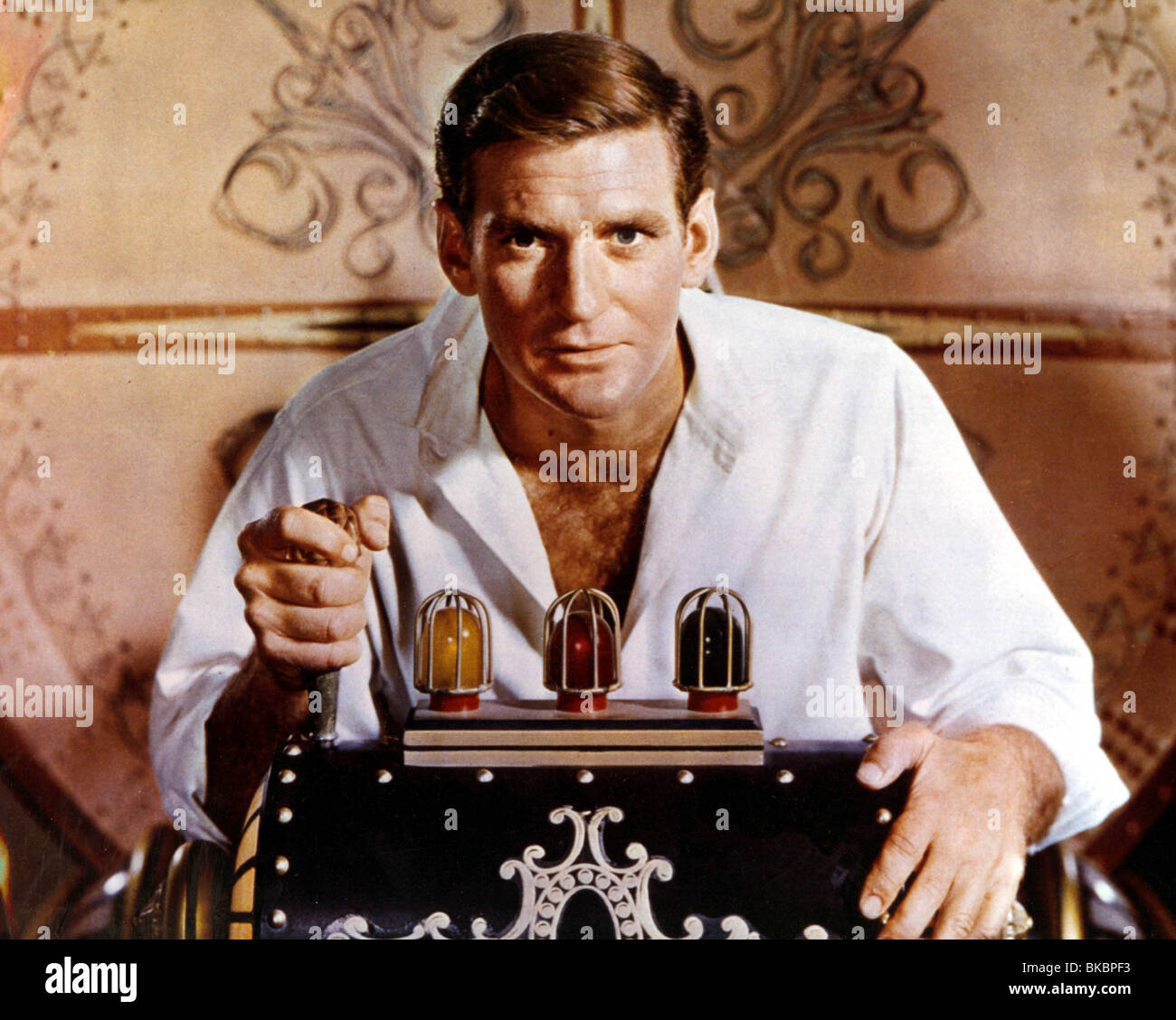 THE TIME MACHINE (1960) ROD TAYLOR TIME 010CP Stock Photo