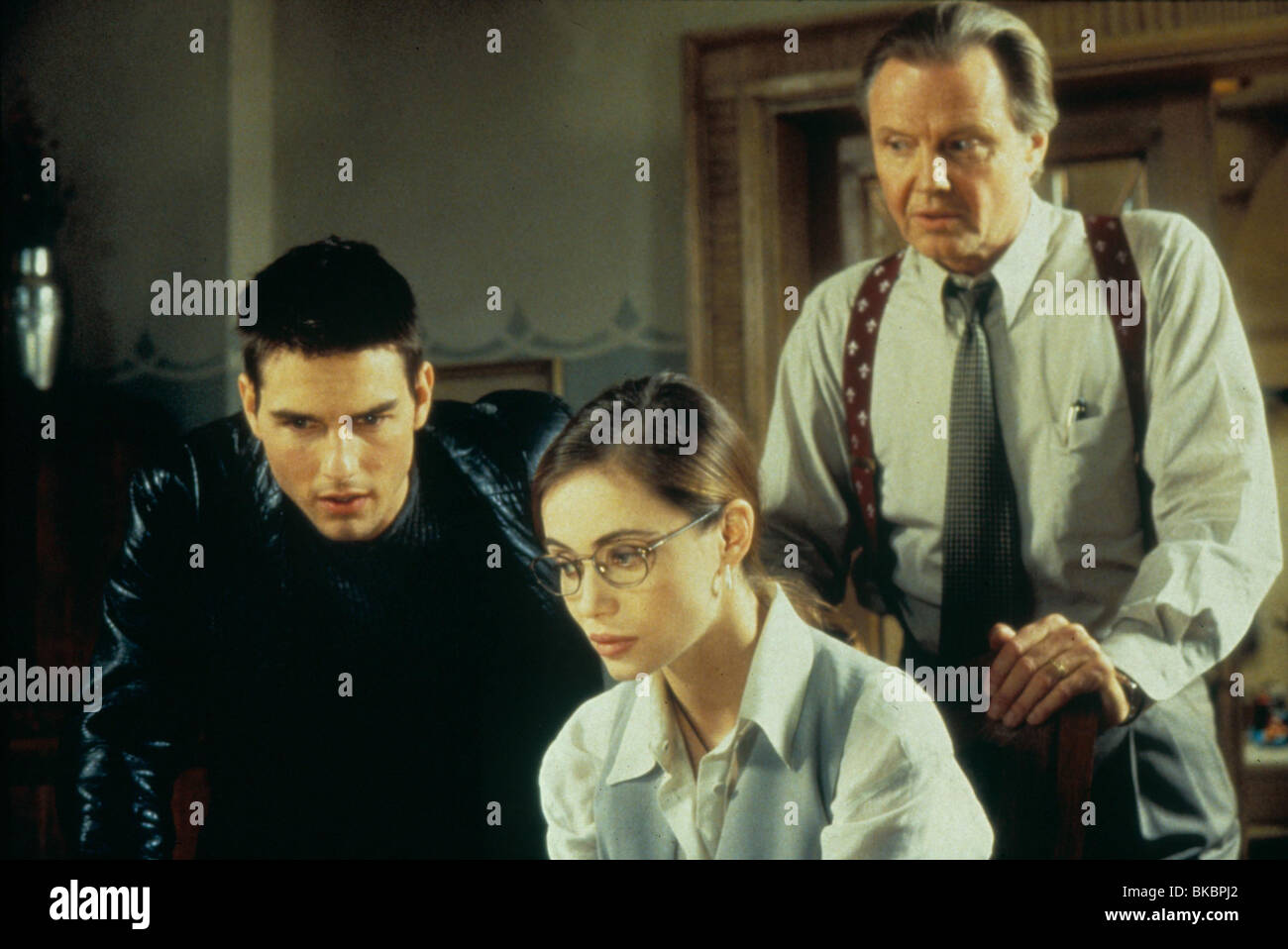 Impossible tom cruise jon voight 1996 hi-res stock photography and ...