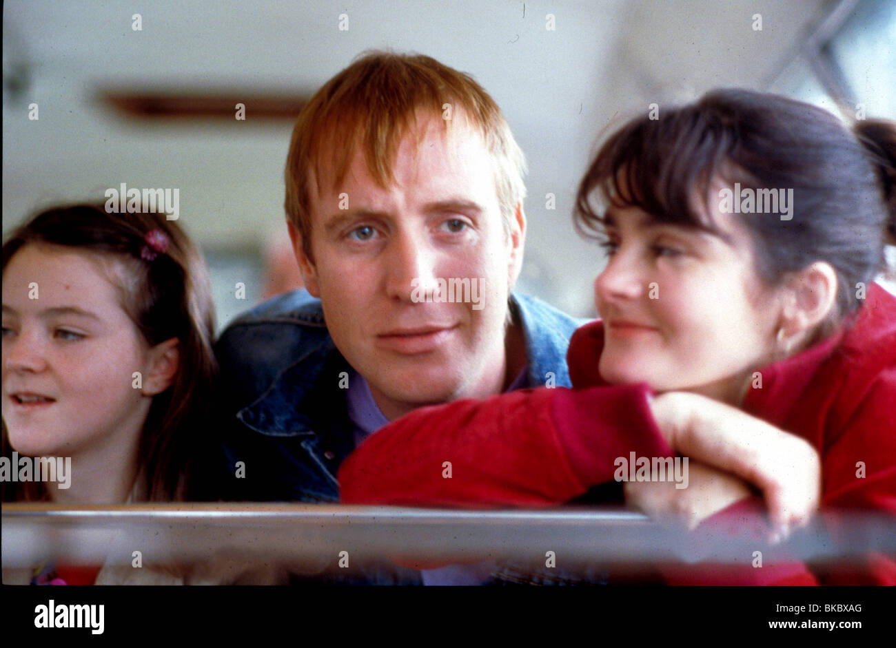 ONCE UPON A TIME IN THE MIDLANDS(2002) RHYS IFANS,SHIRLEY HENDERSON OTIM 001 Stock Photo