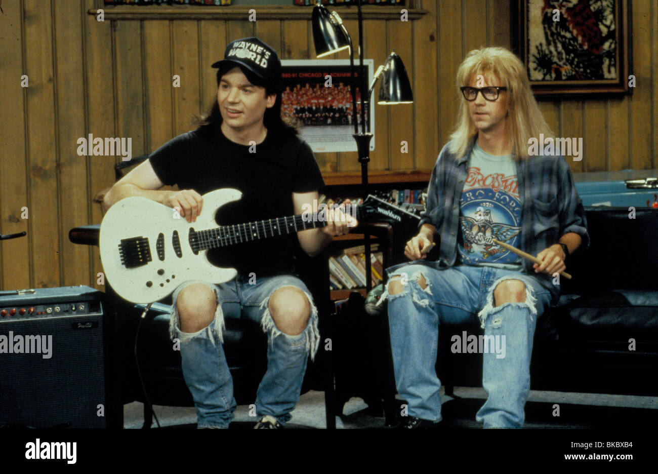 WAYNE'S WORLD (1992) MIKE MYERS, DANA CARVEY WYW 009 Stock Photo