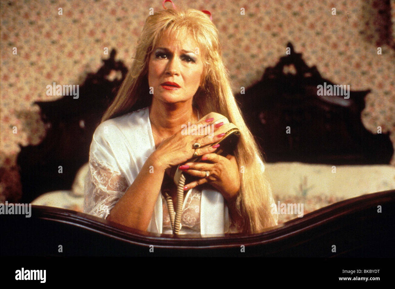 Wild At Heart 1990 Diane Ladd Stock Photos & Wild At Heart 1990 ...
