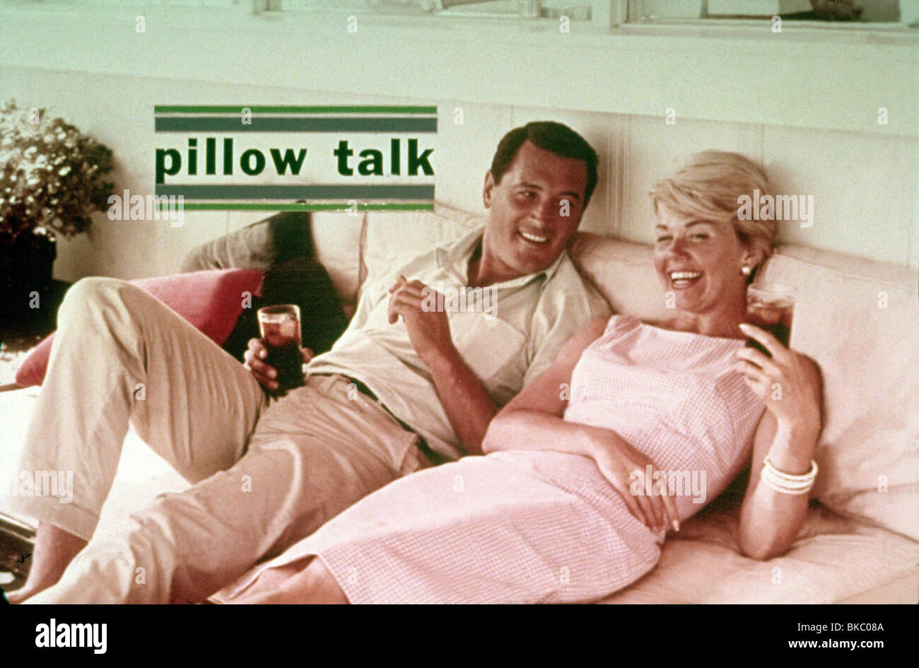 PILLOW TALK (1959) ROCK HUDSON, DORIS DAY PLWT 001 L Stock Photo Alamy