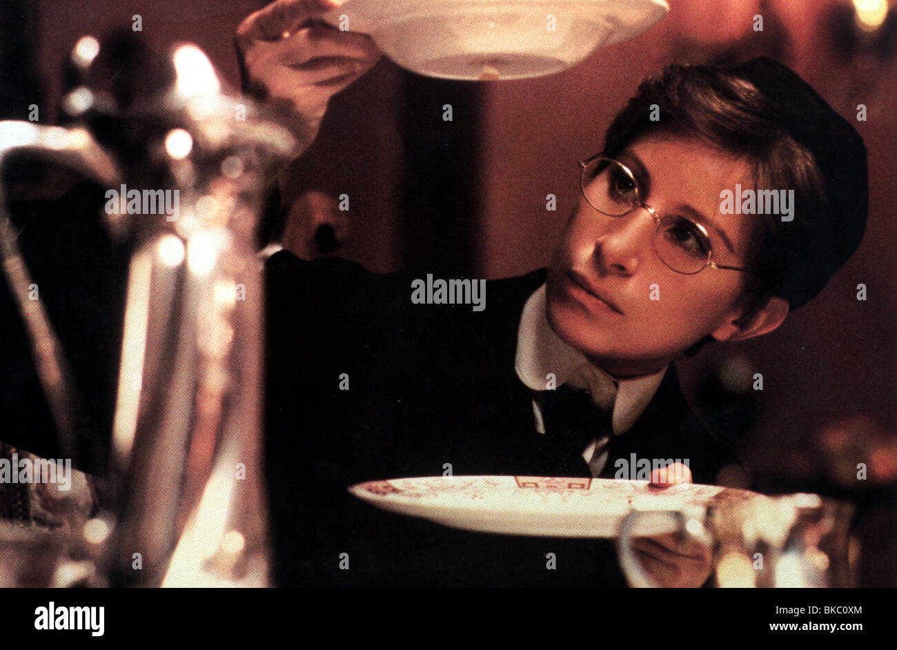 YENTL -1983 BARBRA STREISAND Stock Photo