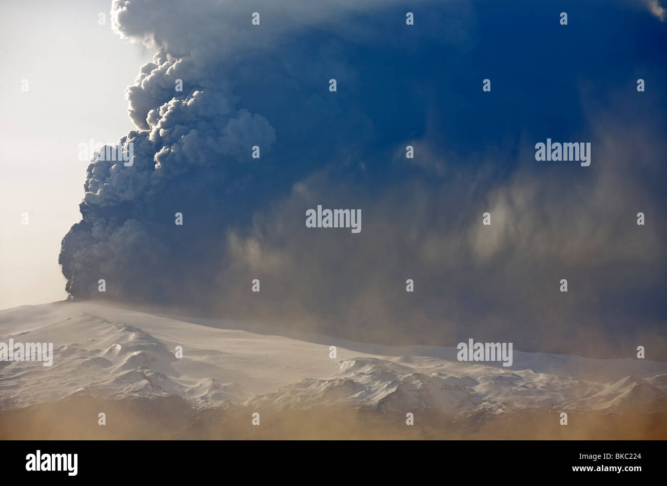 Eruption in Eyjafjallajokull, seen from the north west - Iceland april, 2010 Stock Photo