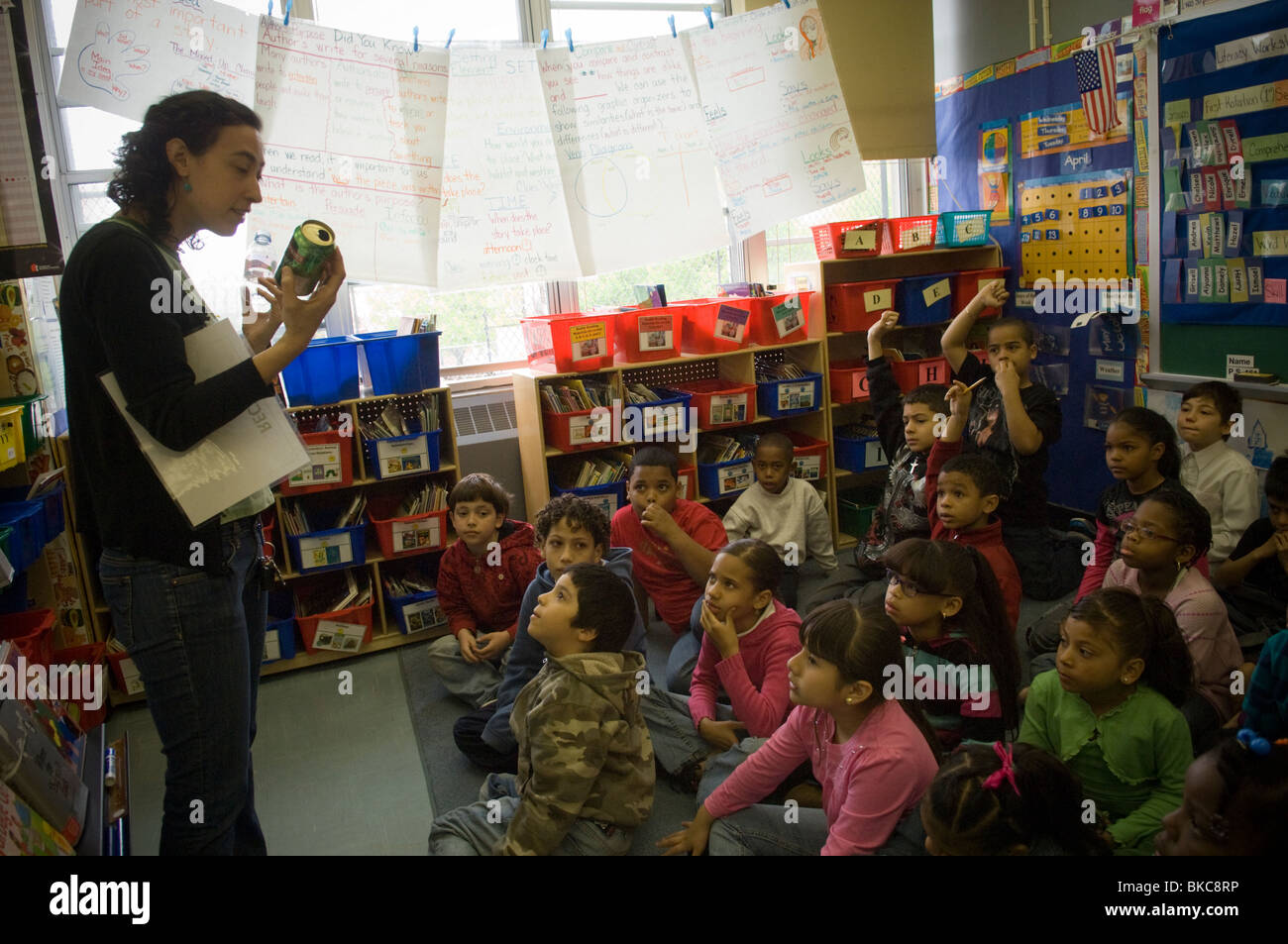 Second graders learn about recycling and decomposition Stock Photo