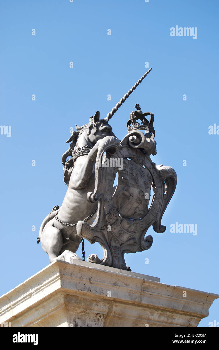 Hampton Court Palace King Henry VIII Tudor Stock Photo Alamy