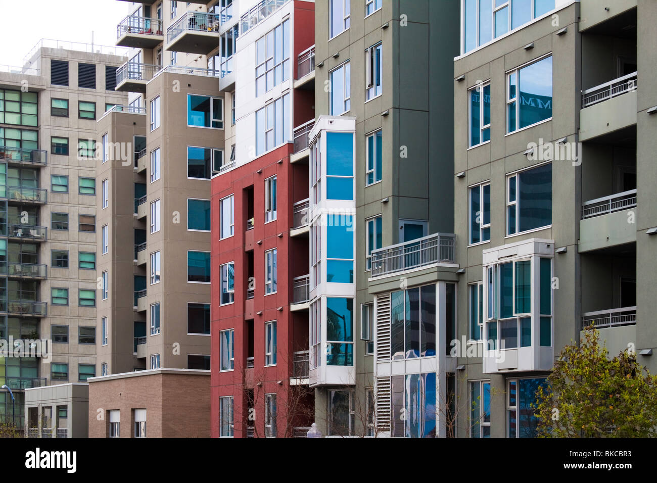 Modern residential building hi-res stock photography and images - Alamy
