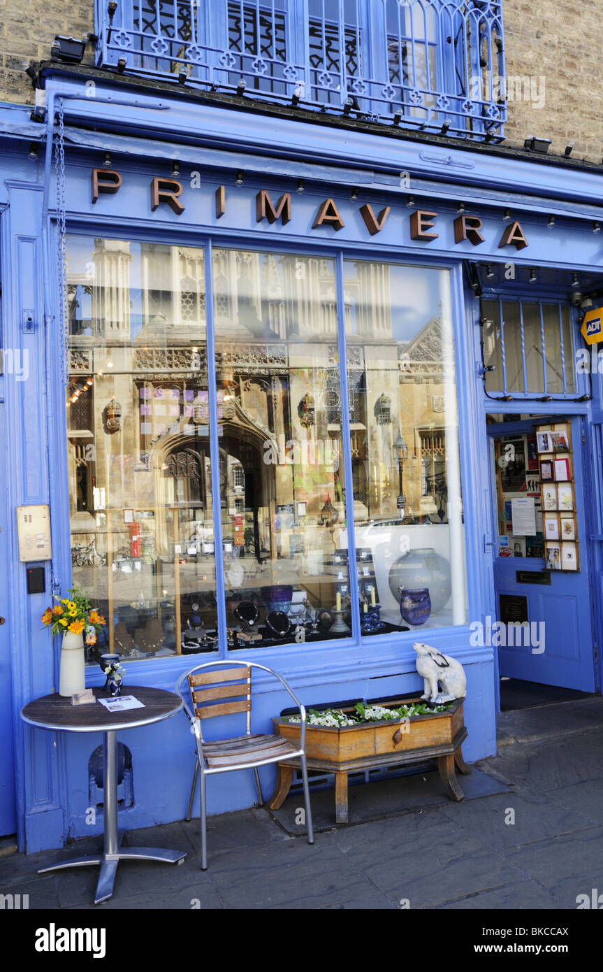 Primavera Art Gallery, Kings Parade, Cambridge, England, UK Stock Photo