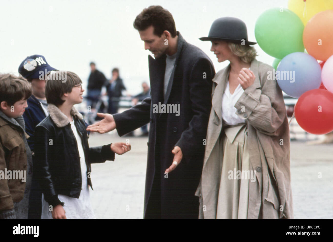 9 1/2 WEEKS (1986) MICKEY ROURKE, KIM BASINGER NWK 023 Stock Photo