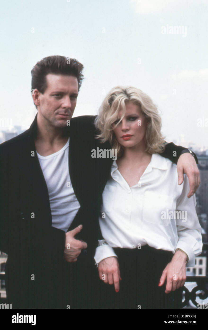 9 1/2 WEEKS (1986) MICKEY ROURKE, KIM BASINGER NWK 036 Stock Photo