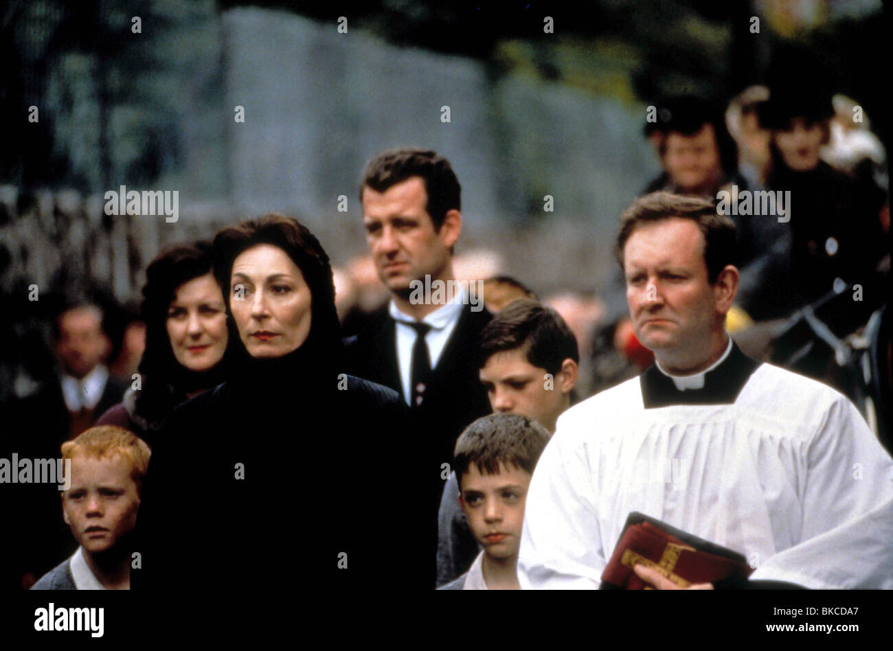 AGNES BROWNE (1999) ANJELICA HUSTON AGBR 023 Stock Photo Alamy