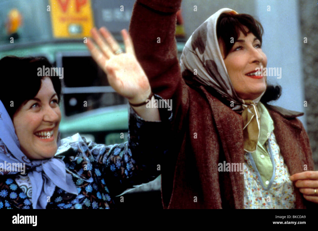 AGNES BROWNE (1999) MARION O'DWYER, ANJELICA HUSTON AGBR 024 Stock