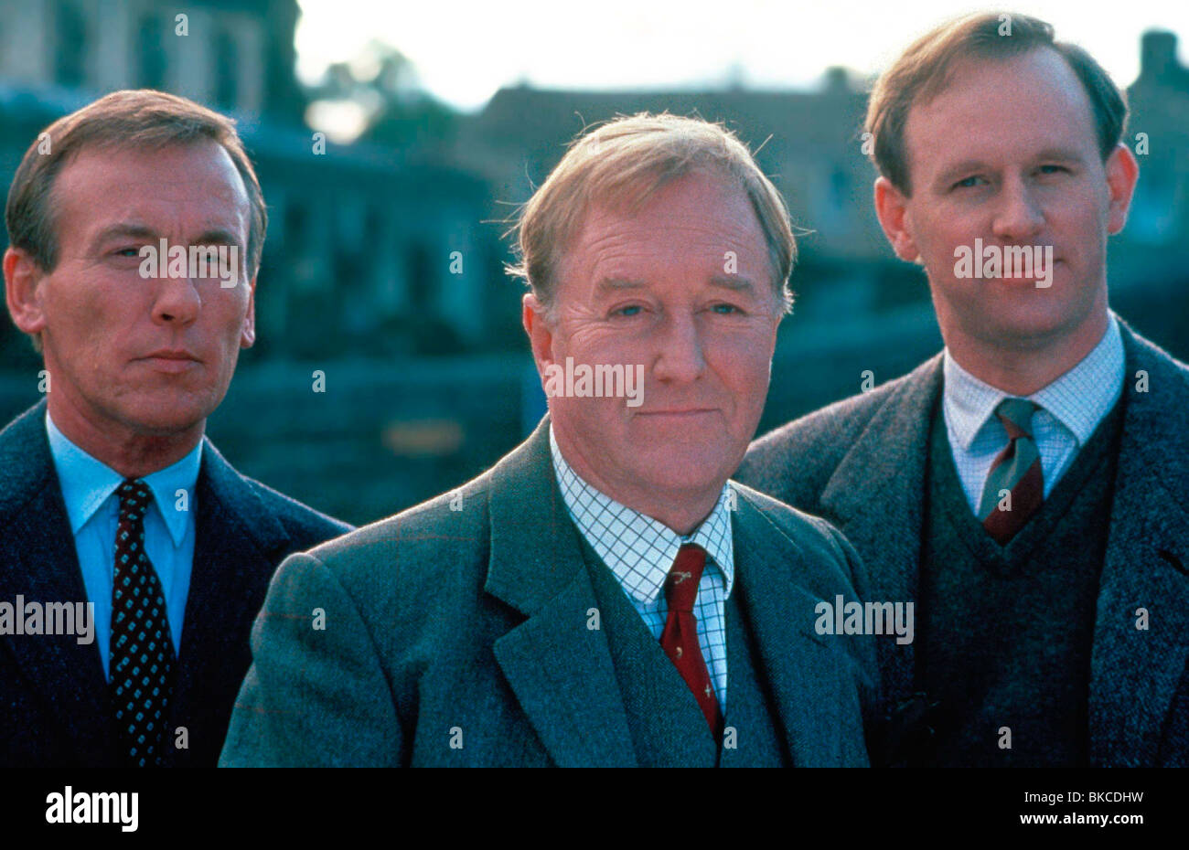 ALL CREATURES GREAT AND SMALL (TV) CHRISTOPHER TIMOTHY, ROBERT HARDY, PETER DAVISON CREDIT BBC ALCR 009 Stock Photo
