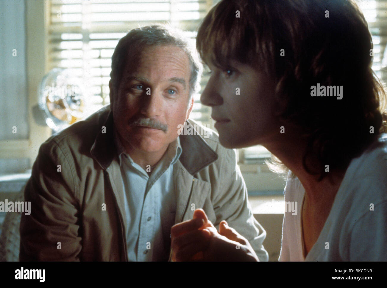 richard dreyfuss movies with holly hunter Glayds Hanlon