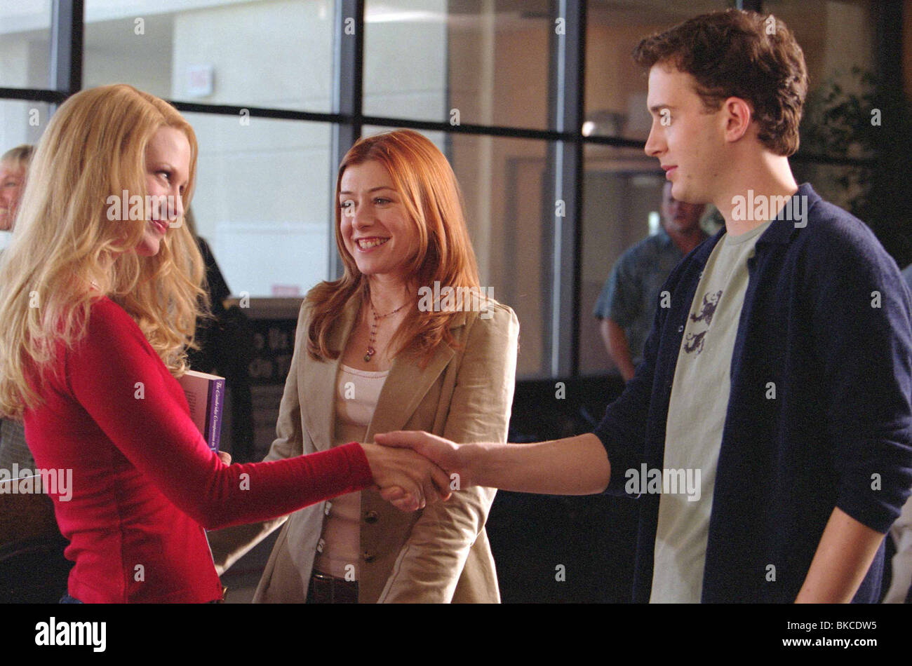 AMERICAN WEDDING (2003) AMERICAN PIE 3 PIECE OF PIE (ALT) JANUARY JONES, ALYSON HANNIGAN, EDDIE