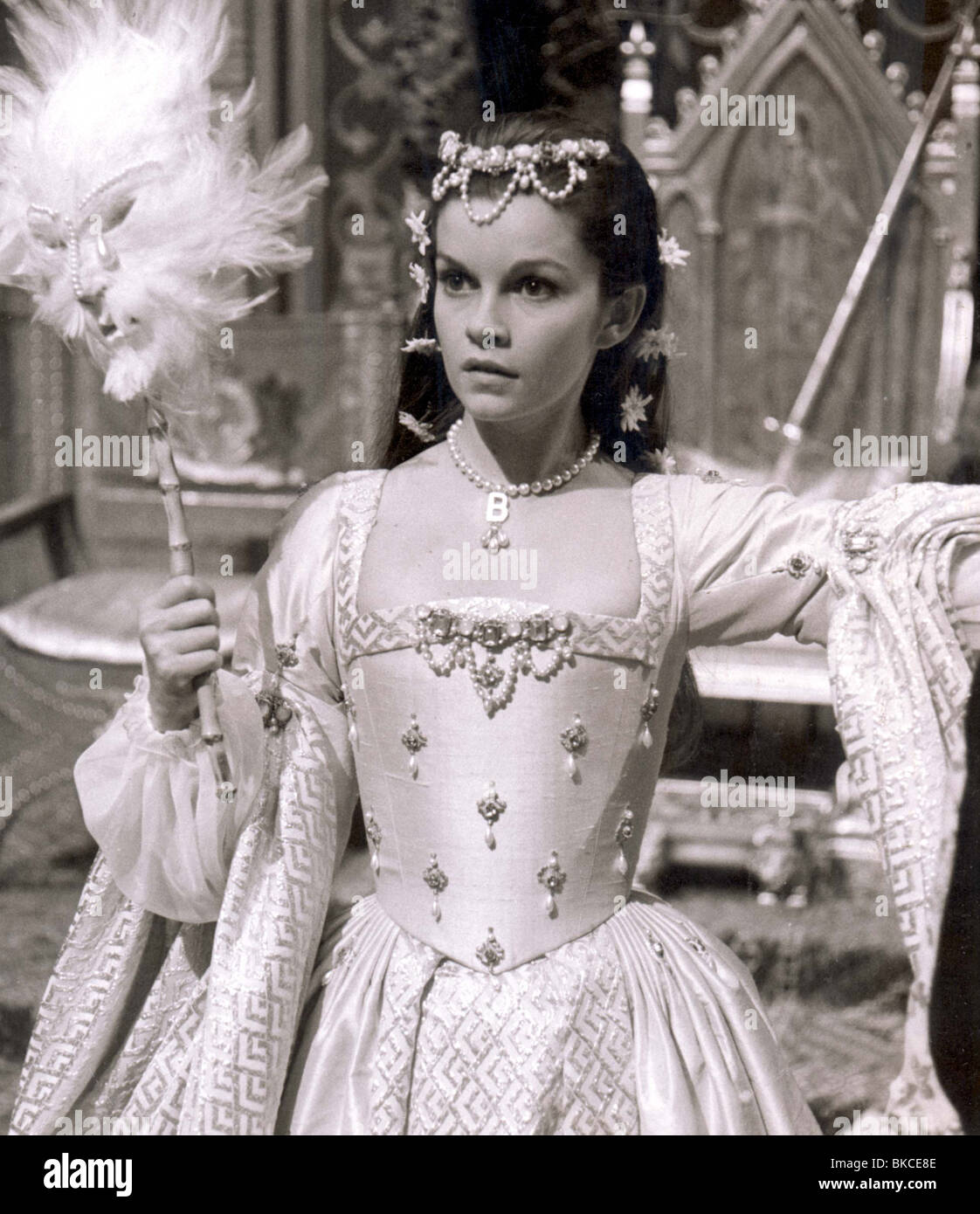ANNE OF THE THOUSAND DAYS (1969) GENEVIEVE BUJOLD ATDY 001P Stock Photo