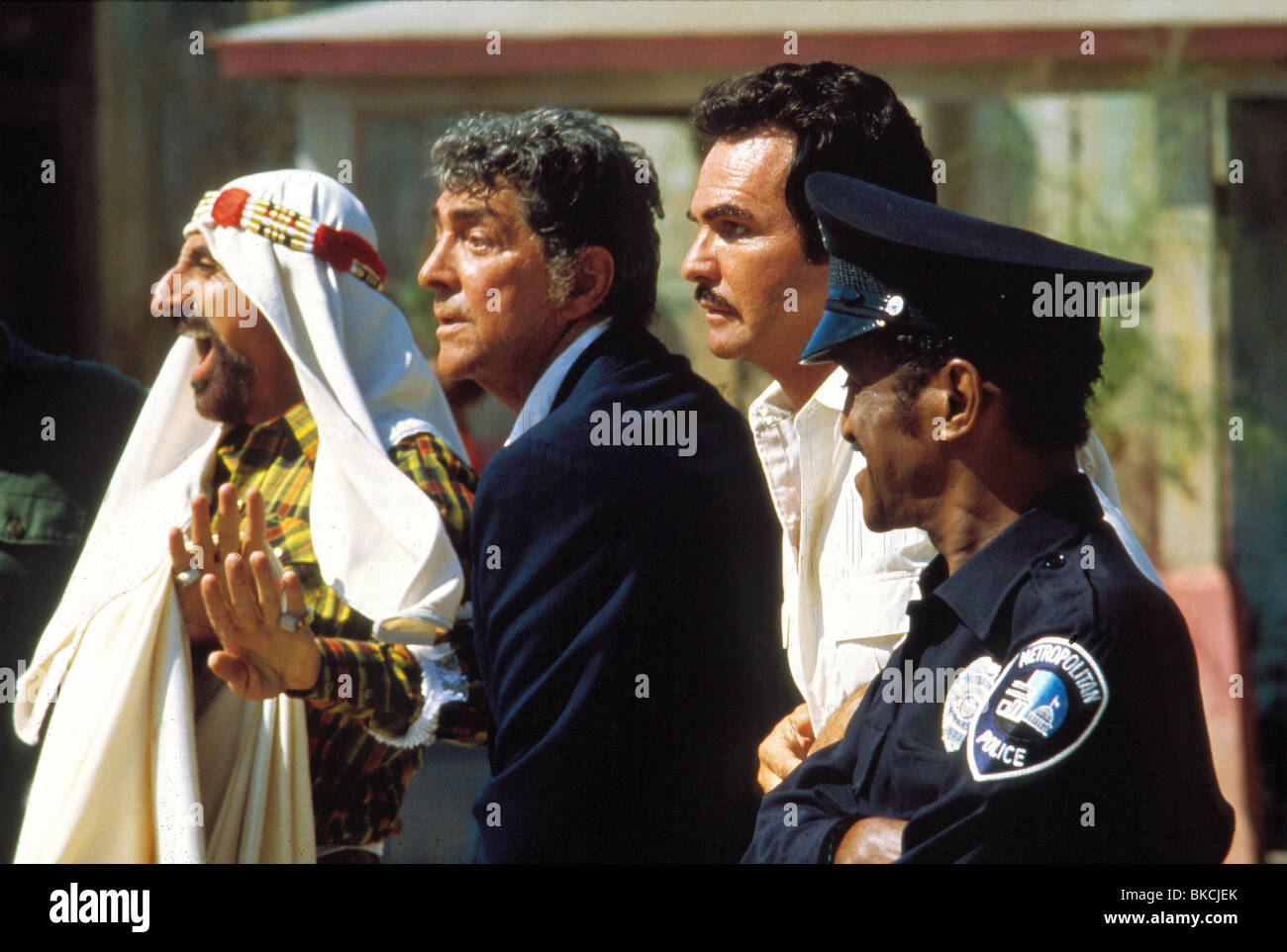 Cannonball 2 Film Complet Francais CANNONBALL RUN II (1984) CANNONBALL RUN 2 (ALT) JAMIE FARR, DEAN Stock