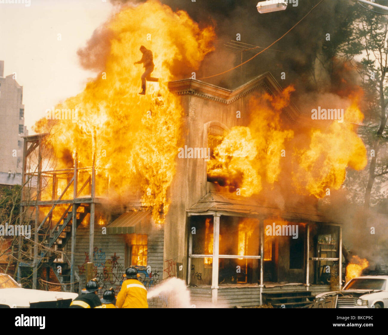 Готический дом симс 3. Большая книга ужасов 31. Хитман 3 дартмур. Казань перестрелка в школе 175. Дом 3 смертей.