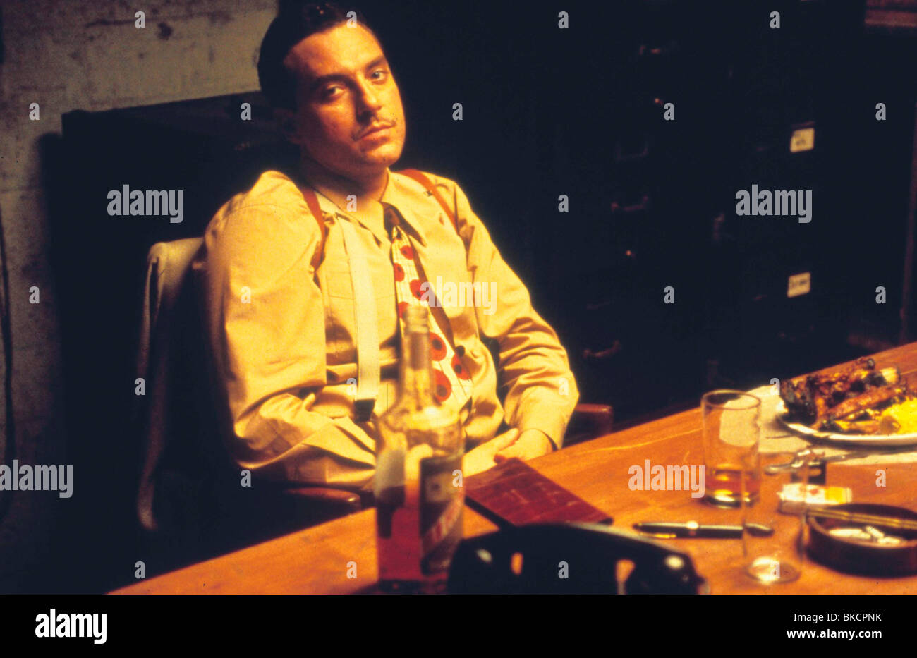 Devil in a blue dress 1995 tom sizemore hi-res stock photography and images - Alamy Devil in a blue dress 1995 tom sizemore hi-res stock photography and images - Alamy