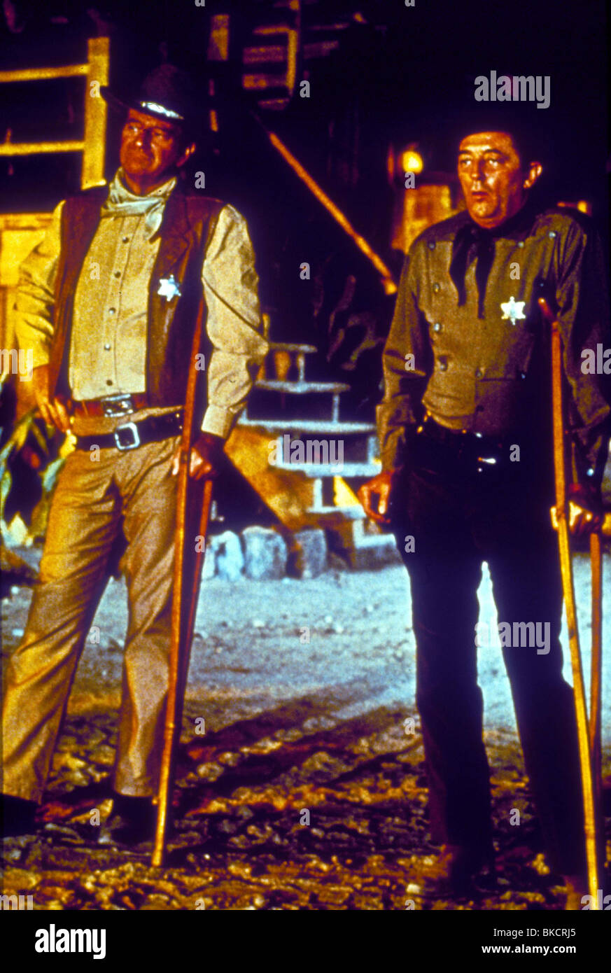 EL DORADO (1966) JOHN WAYNE, ROBERT MITCHUM ELDO 020 Stock Photo - Alamy