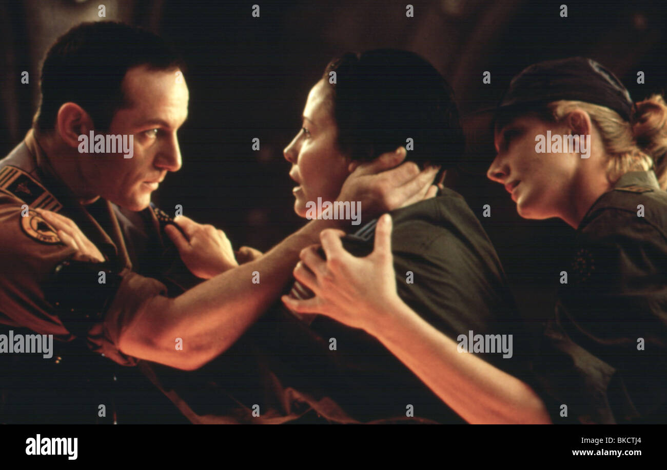 EVENT HORIZON (1997) JASON ISAACS, KATHLEEN QUINLAN, JOELY RICHARDSON EVH  016 Stock Photo - Alamy, image size:1300x917