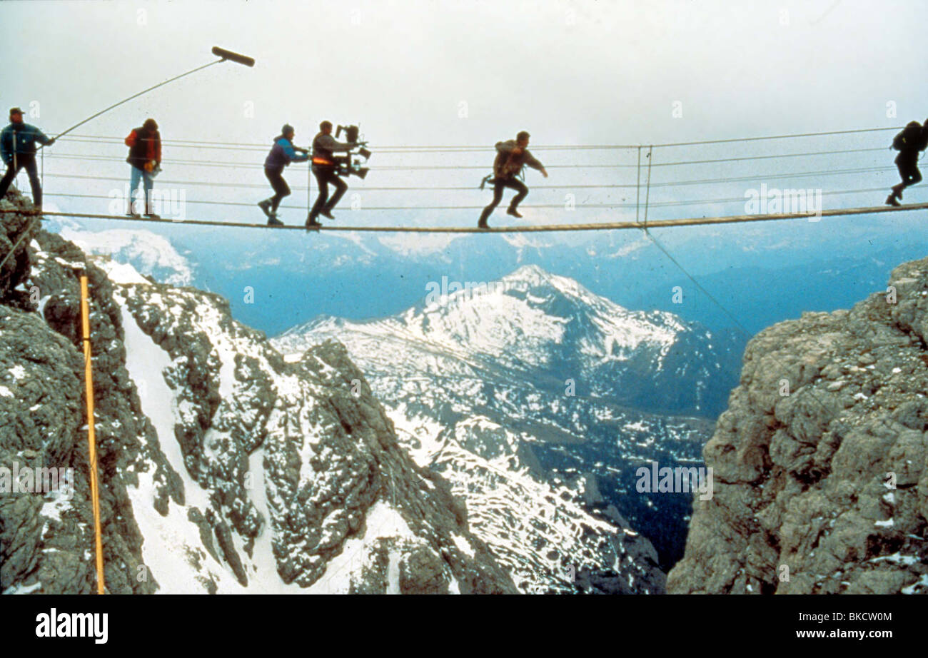 Cliffhanger Movie Stock Photos & Cliffhanger Movie Stock Images Alamy