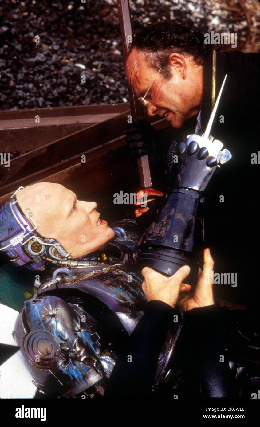 FILMING PRODUCTION (ALT) BEHIND THE SCENES (ALT) LOCATION (ALT) ON SET (ALT) O/S 'ROBOCOP (1987) WITH PETER WELLER AND KURTWOOD Stock Photo
