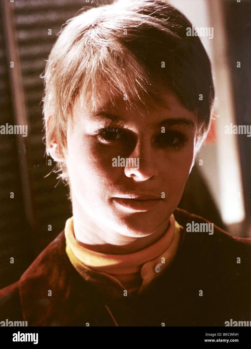 Fahrenheit 451 1966 julie christie hi-res stock photography and images -  Alamy, image size:997x1390