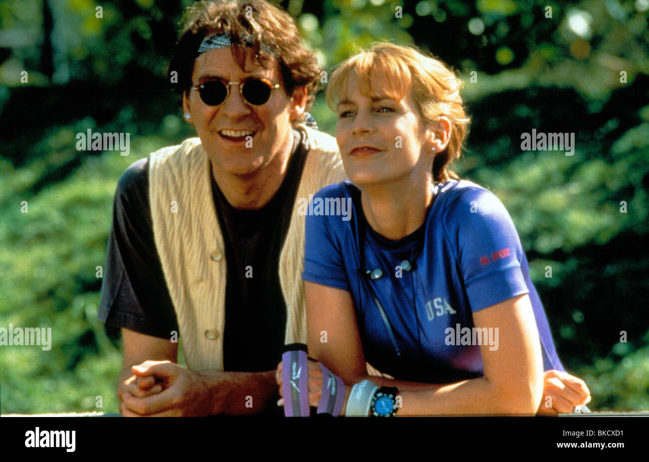 FIERCE CREATURES (1996) KEVIN KLINE, JAMIE LEE CURTIS FICR 092 Stock