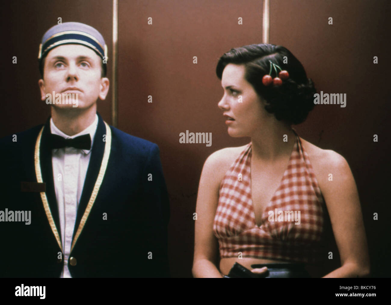 FOUR ROOMS (1995) TIM ROTH, IONE SKYE FORM 001 Stock Photo