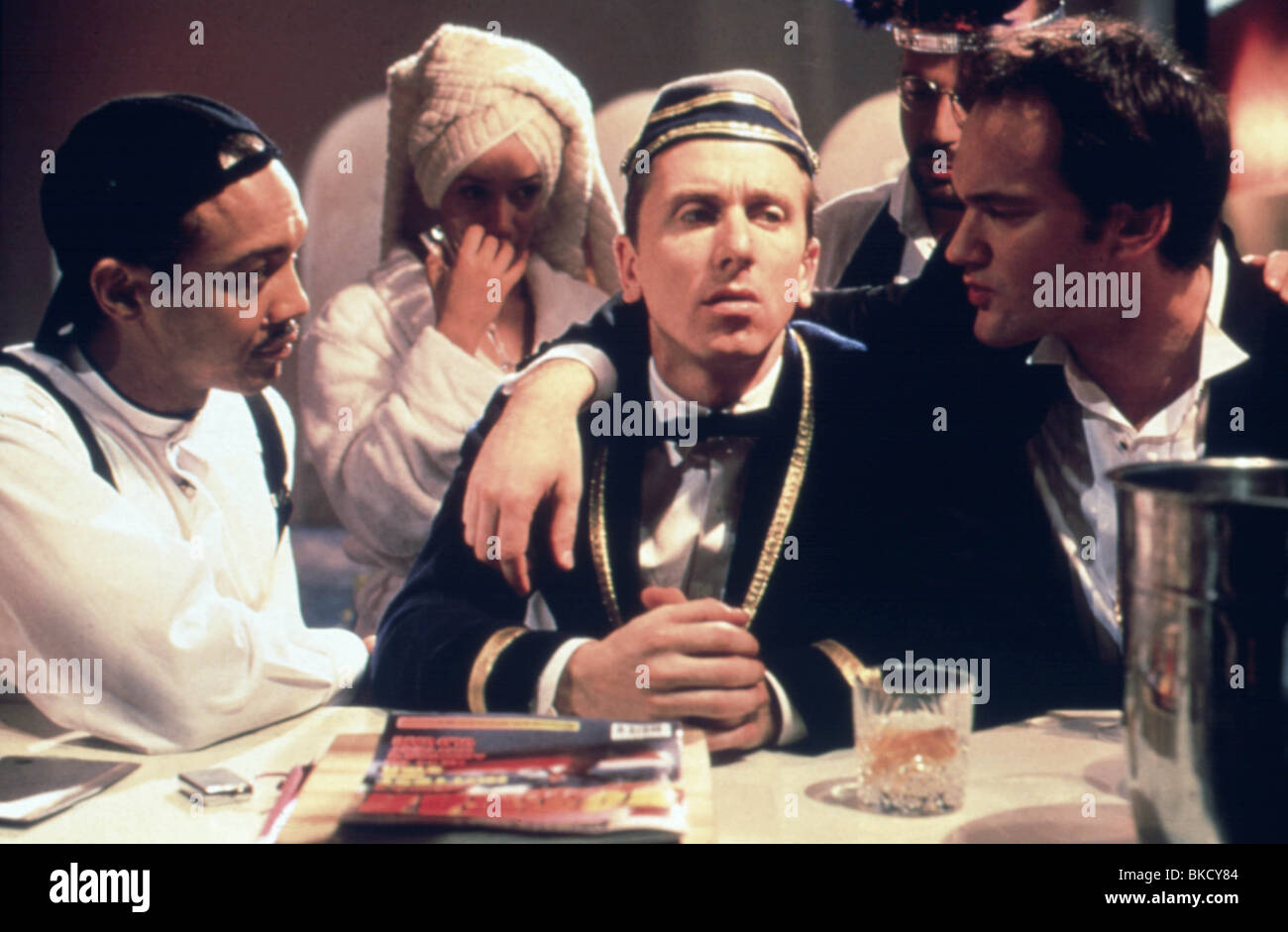 Four rooms 1995 tim roth hi-res stock photography and images - Alamy