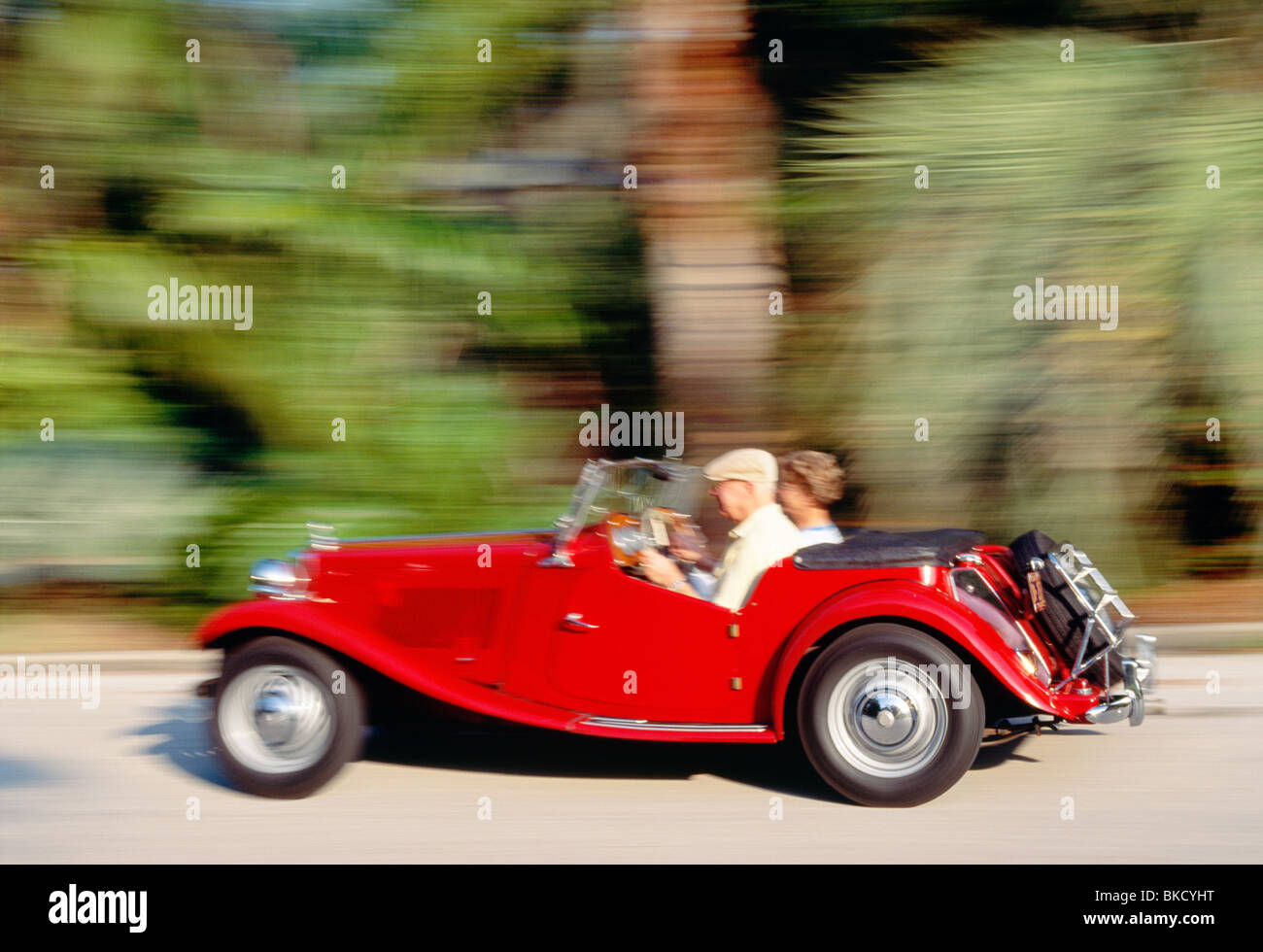 Car driving vintage view hi-res stock photography and images - Alamy