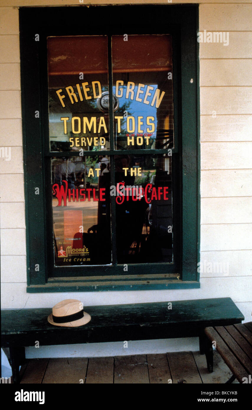 FRIED GREEN TOMATOES (1991) FRIED GREEN TOMATOES AT THE WHISTLE STOP CAFE (ALT) FGTO 007 Stock Photo