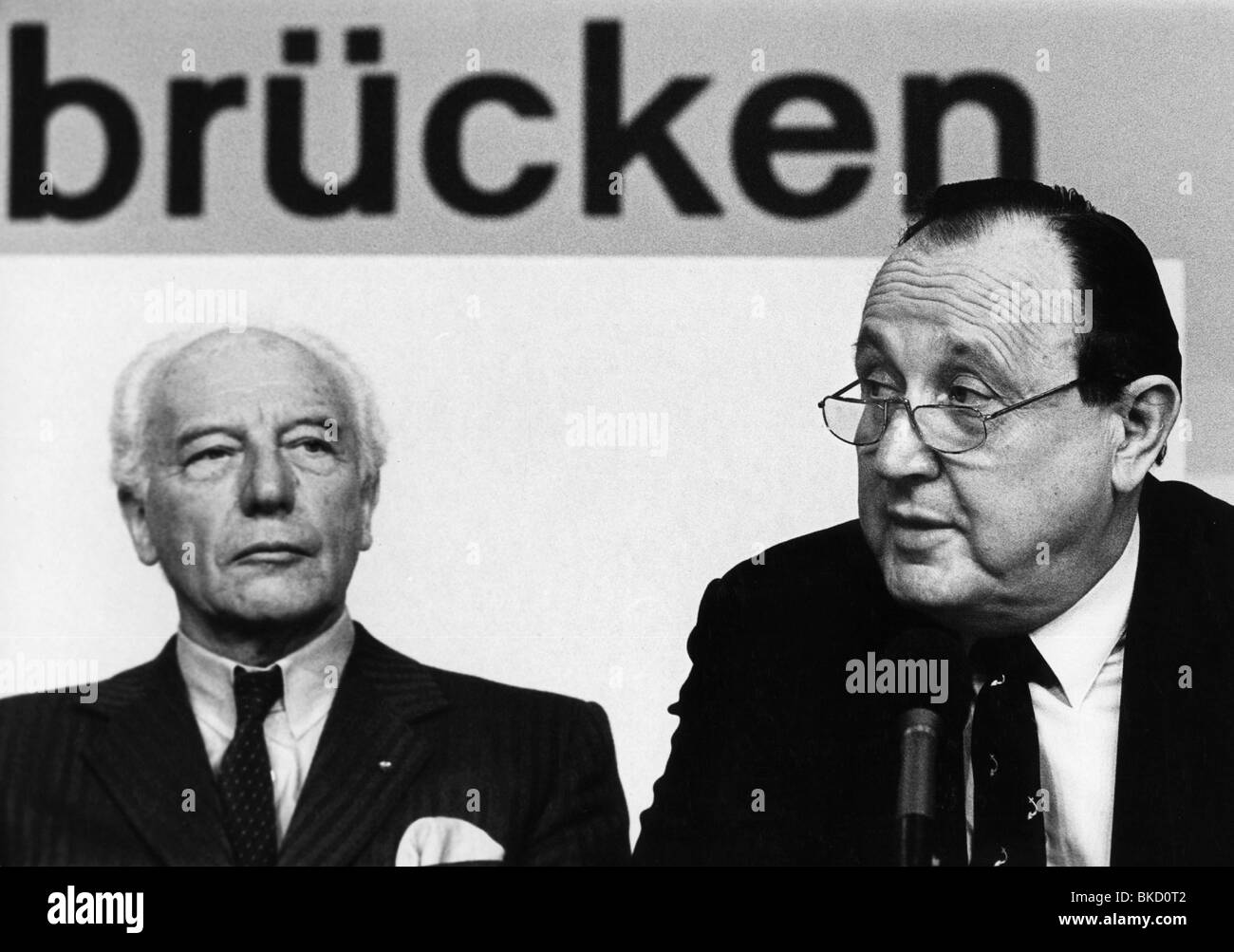 Genscher, Hans-Dietrich, 21.3.1927 - 31.3.2016, German politician (FDP), portrait, with Walter Scheel, 1980s, Stock Photo