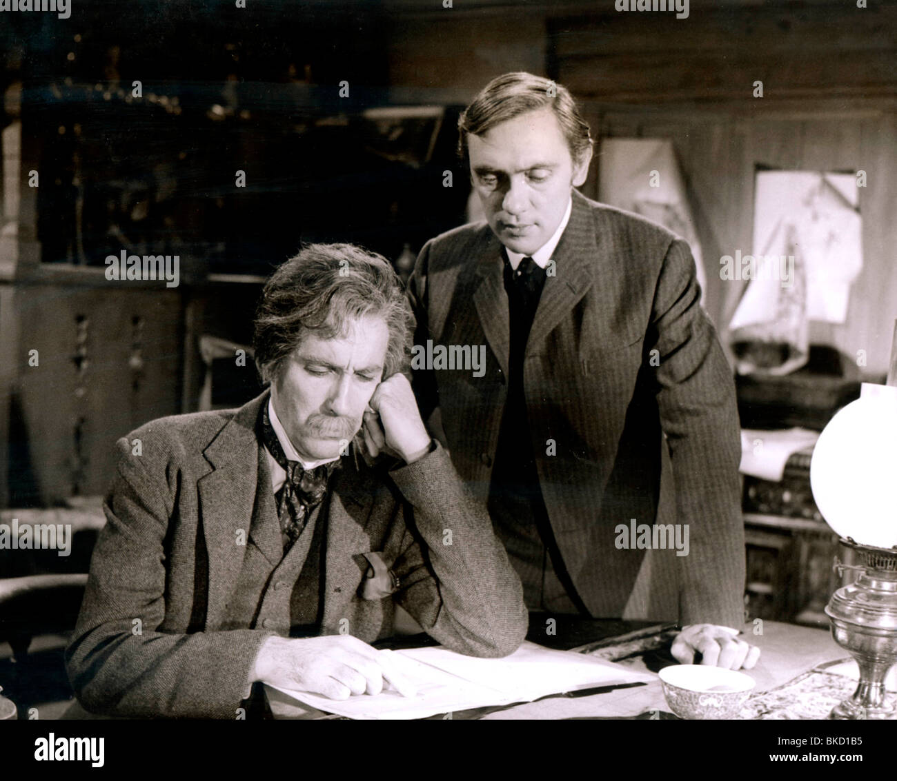 THE GORGON (1964) CHRISTOPHER LEE, RICHARD PASCO TGRG 002P Stock Photo ...