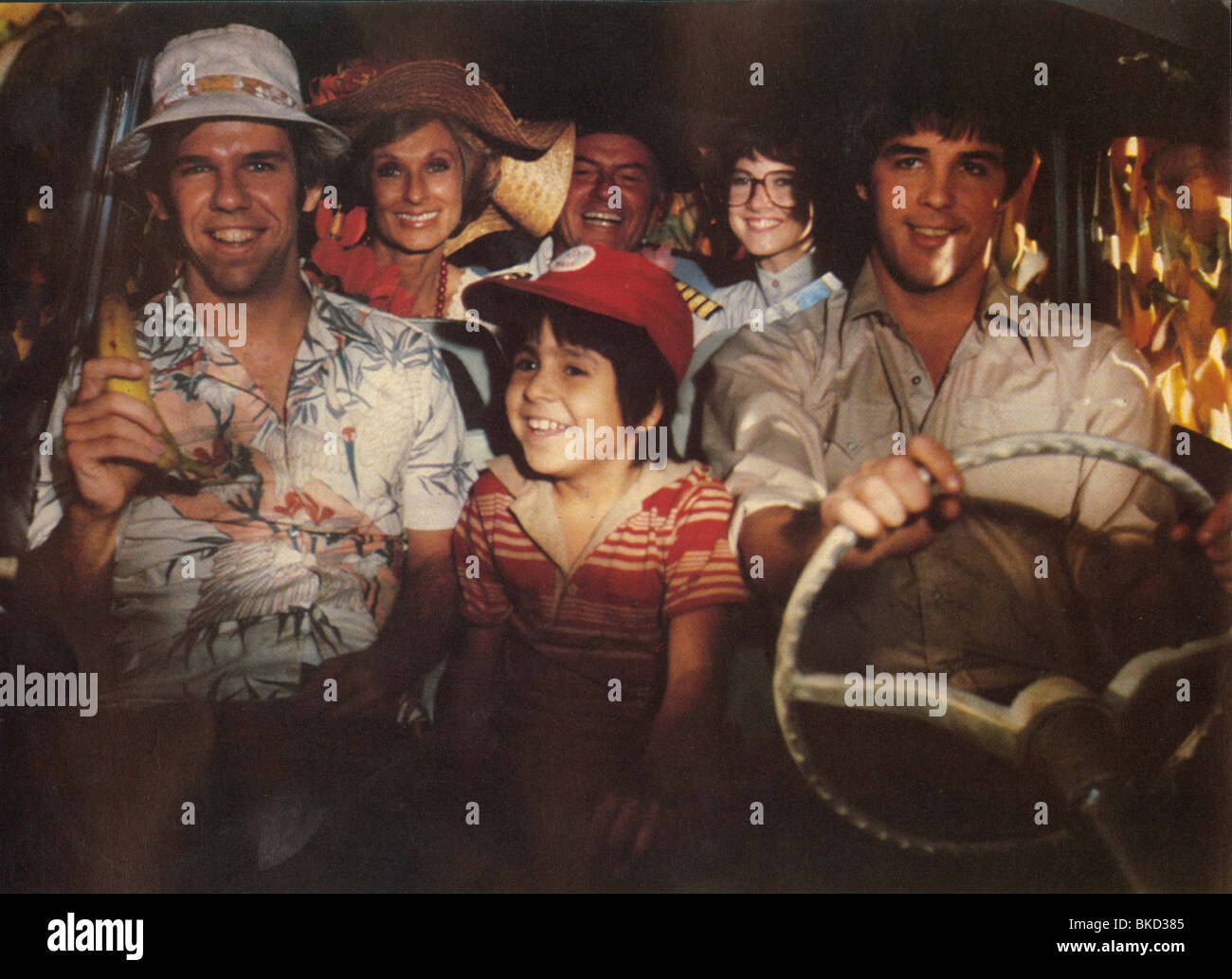 HERBIE GOES BANANAS (1980) CHARLES MARTIN SMITH, JOAQUIN GARAY III, STEPHEN BURNS (C) DISNEY HGB 008FOH Stock Photo